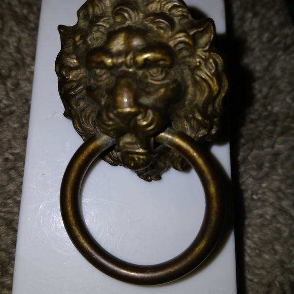 Lion Head Door Knocker in Bronze - Picture 2 of 6